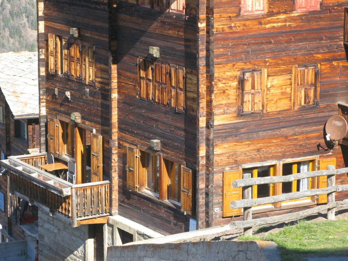 Alpia 26 - Zwei Zimmerwohnung In Traditionellem Walliser Haus Газенрид Экстерьер фото